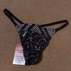 Victoria’s Secret thong
